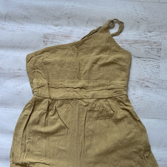 One Shoulder Gaucho Romper with Pockets LARGE - Picture 3 of 5